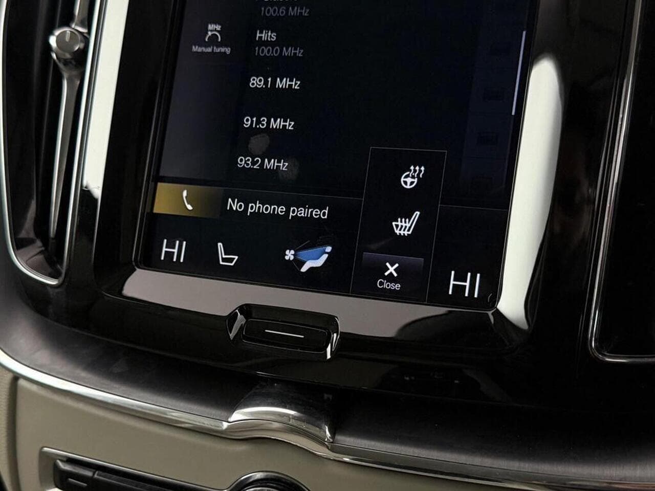 Volvo XC60 thumbnail Infotainment System