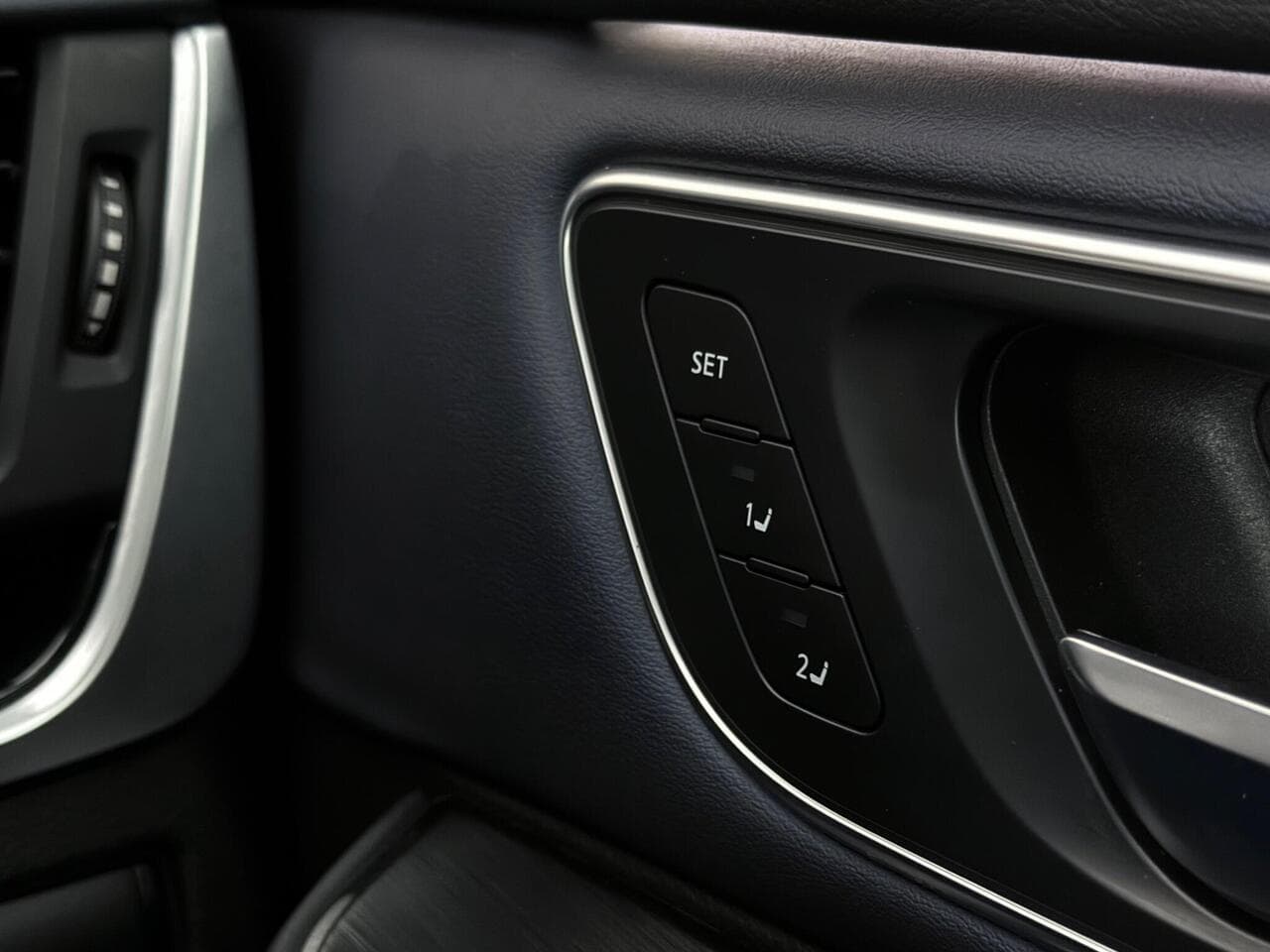 Nissan Qashqai thumbnail Misc Controls