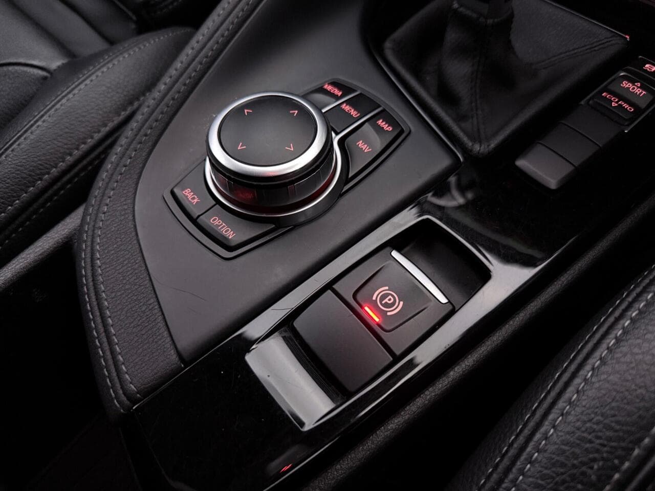 BMW X1 thumbnail Misc Controls