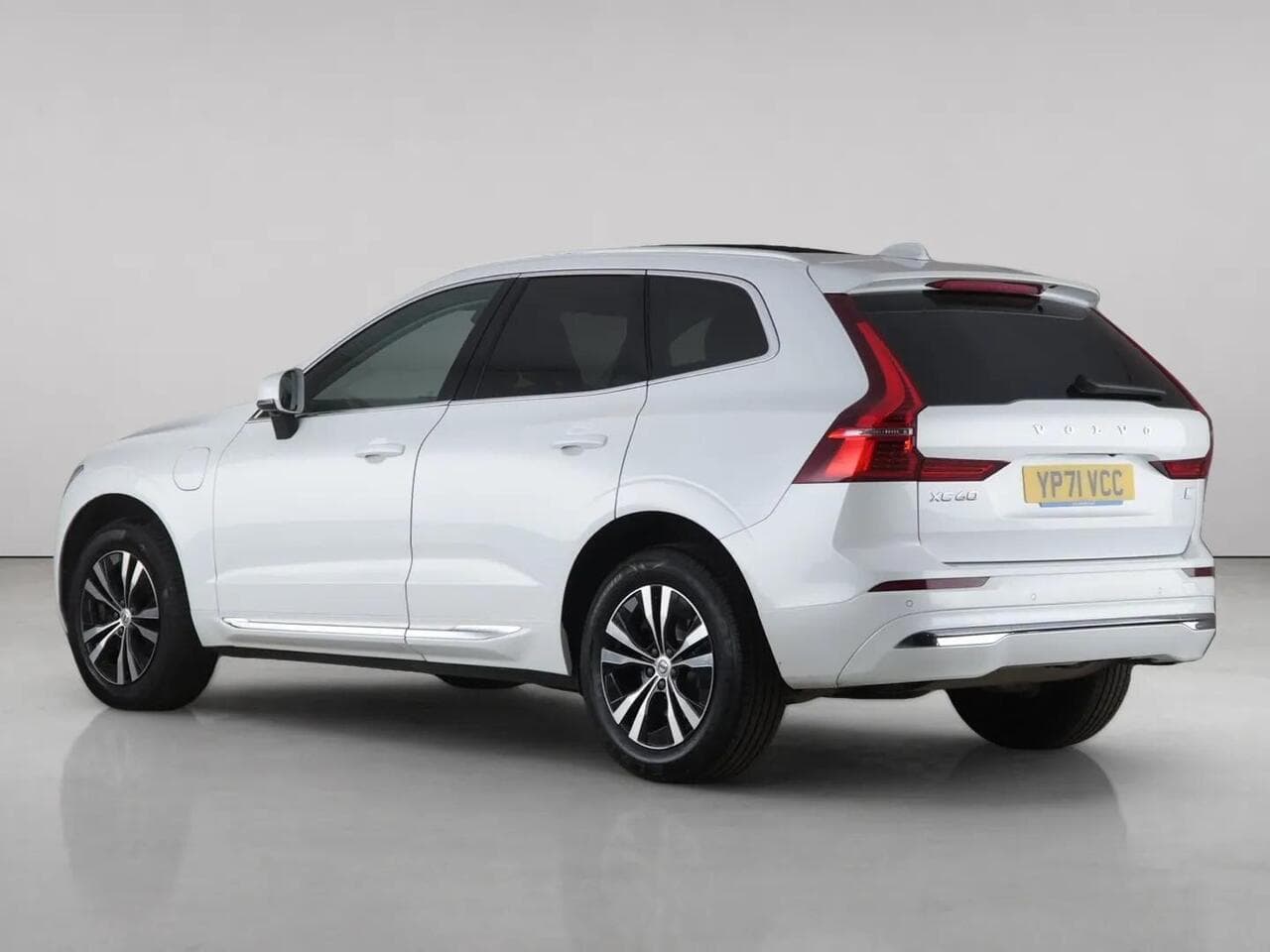 Volvo XC60 thumbnail Rear Left