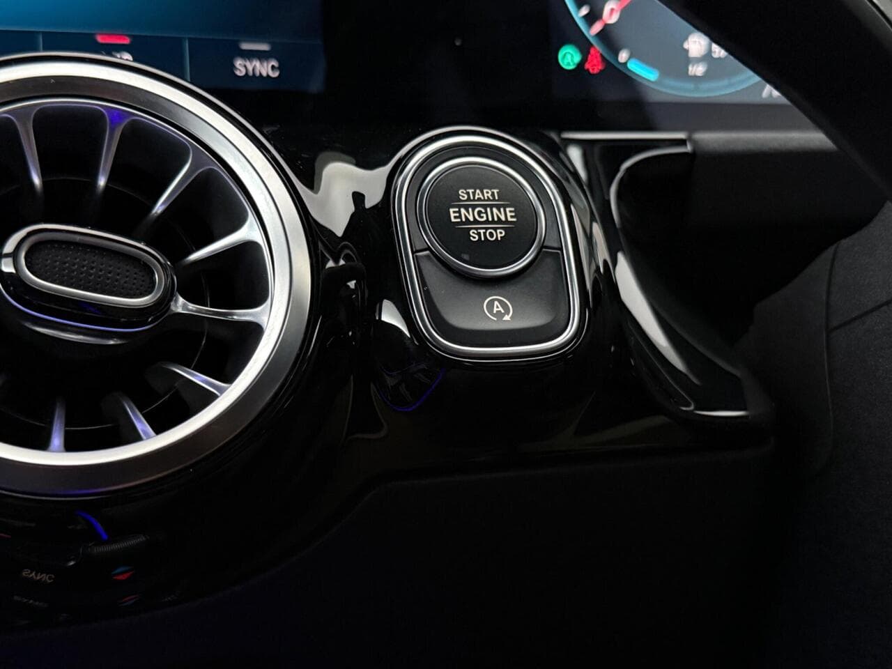 Mercedes-Benz GLA thumbnail Inconclusive