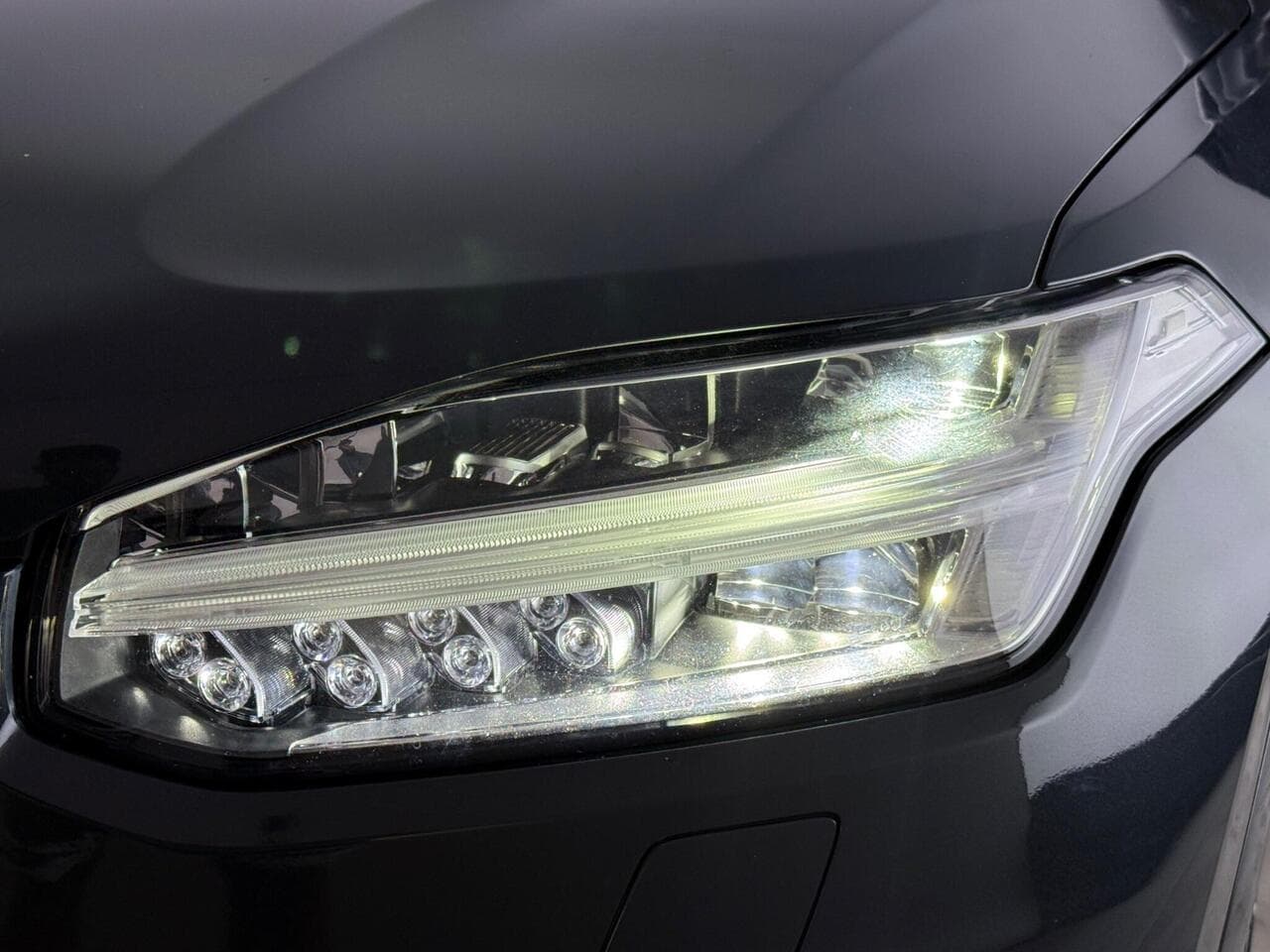 Volvo XC90 thumbnail Lights Front
