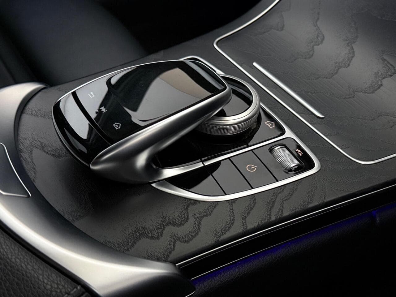 Mercedes-Benz C Class thumbnail Inconclusive