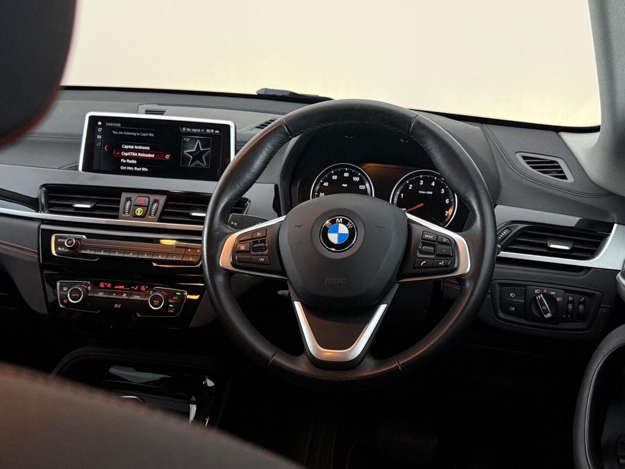 BMW X1 thumbnail Steering Wheel