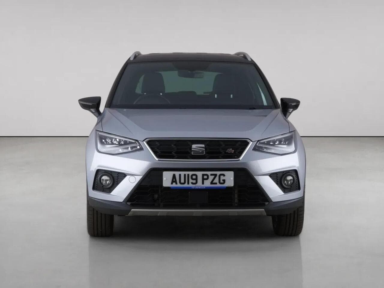 SEAT Arona thumbnail Front