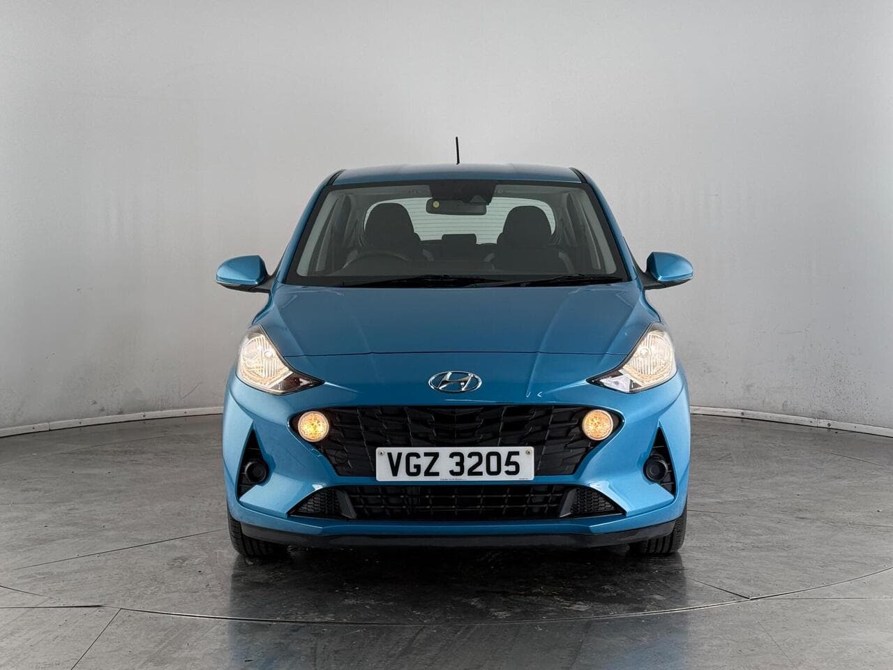 Hyundai i10 thumbnail Front