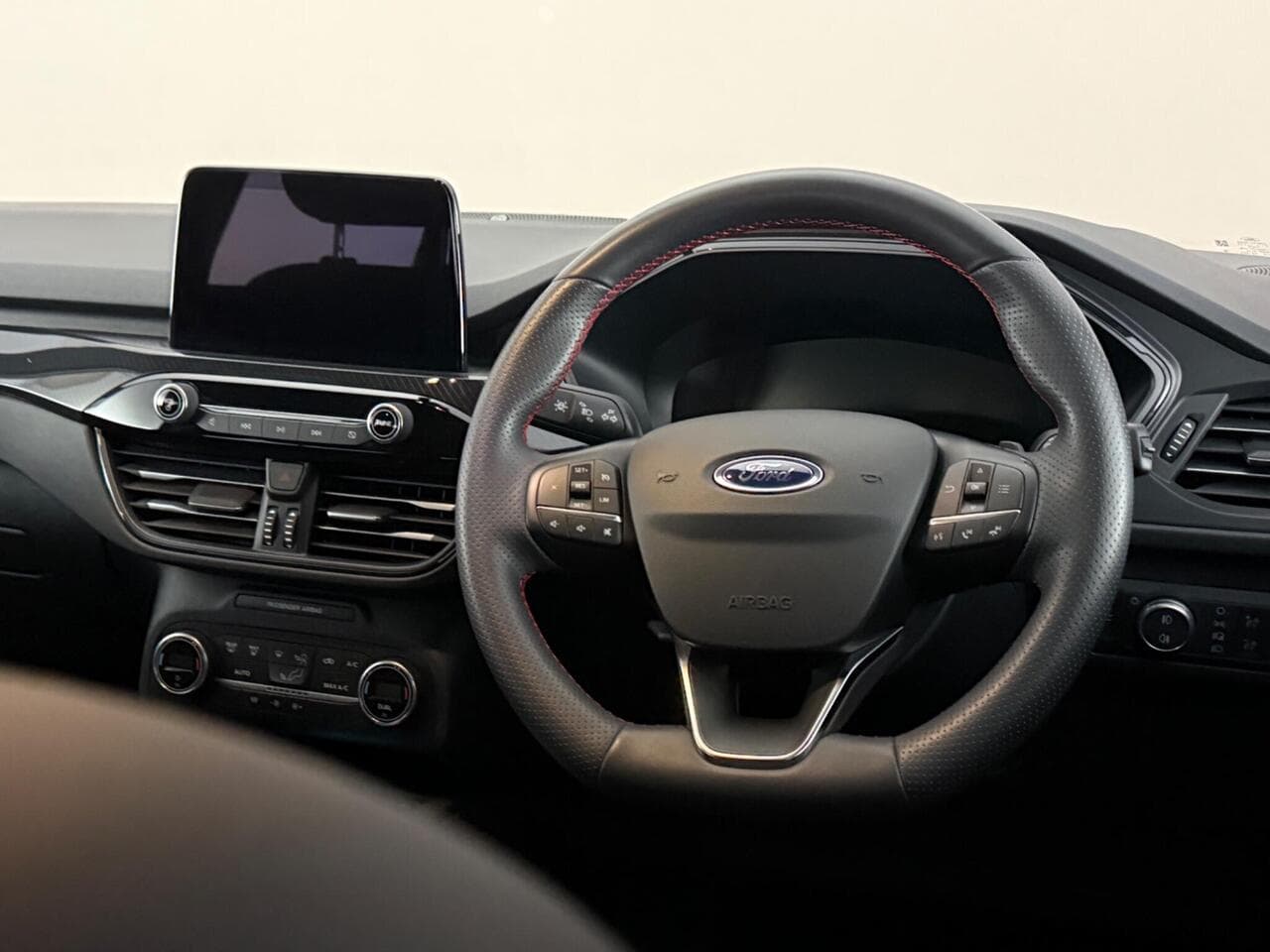 Ford Kuga thumbnail Steering Wheel