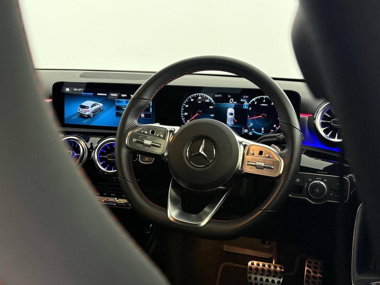 Mercedes-Benz A Class thumbnail Steering Wheel
