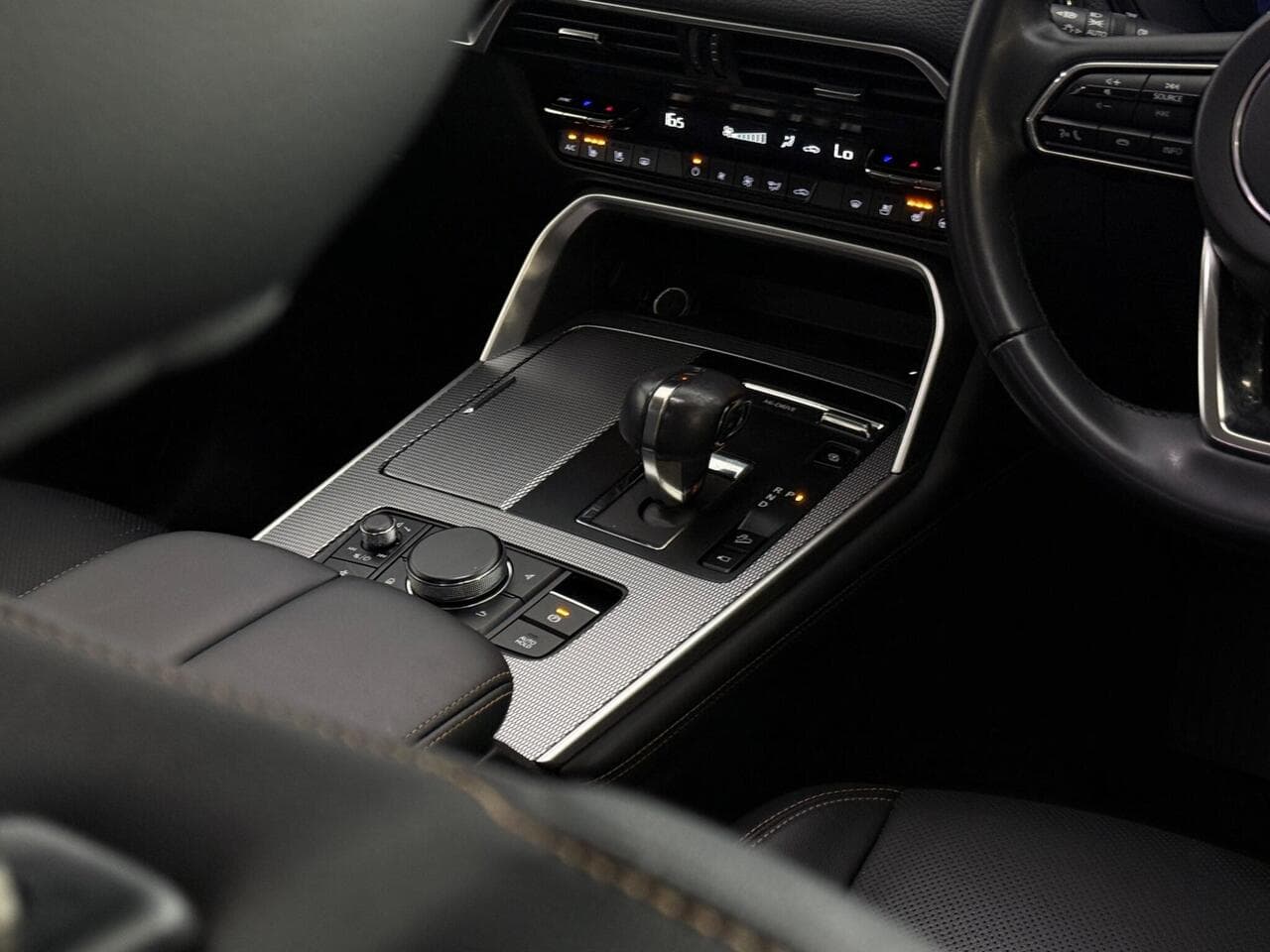 Mazda CX-60 thumbnail Misc Controls