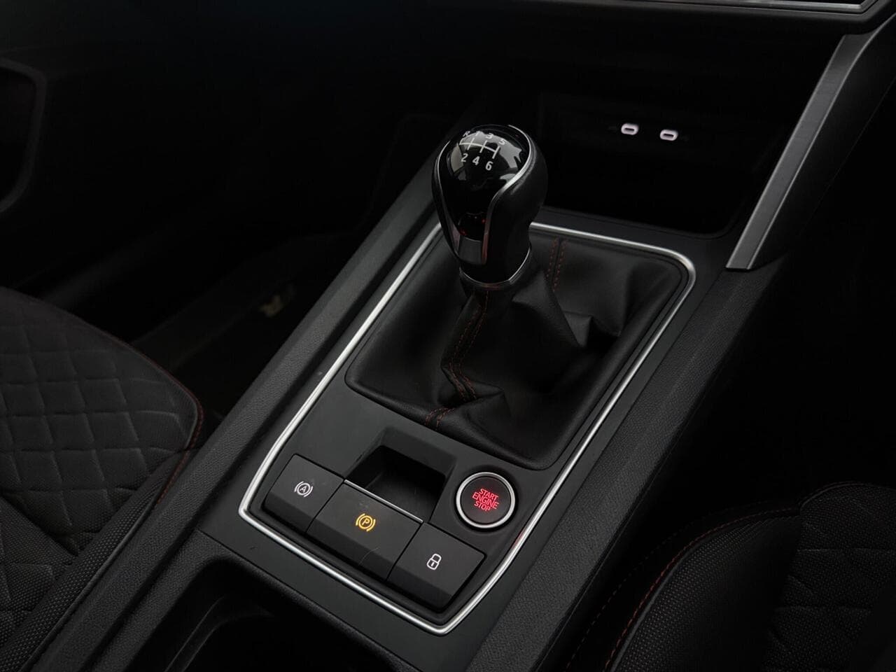 SEAT Leon thumbnail Interior Front