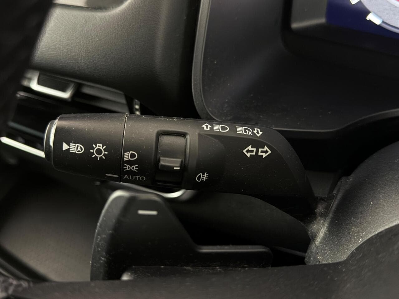 Nissan Qashqai thumbnail Misc Controls
