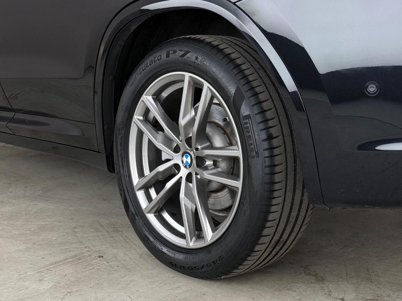 BMW X3 thumbnail Wheel