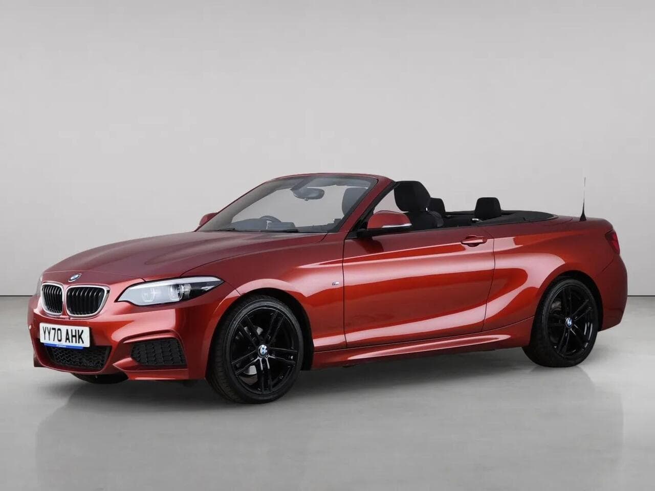 BMW 2 Series thumbnail Front Left