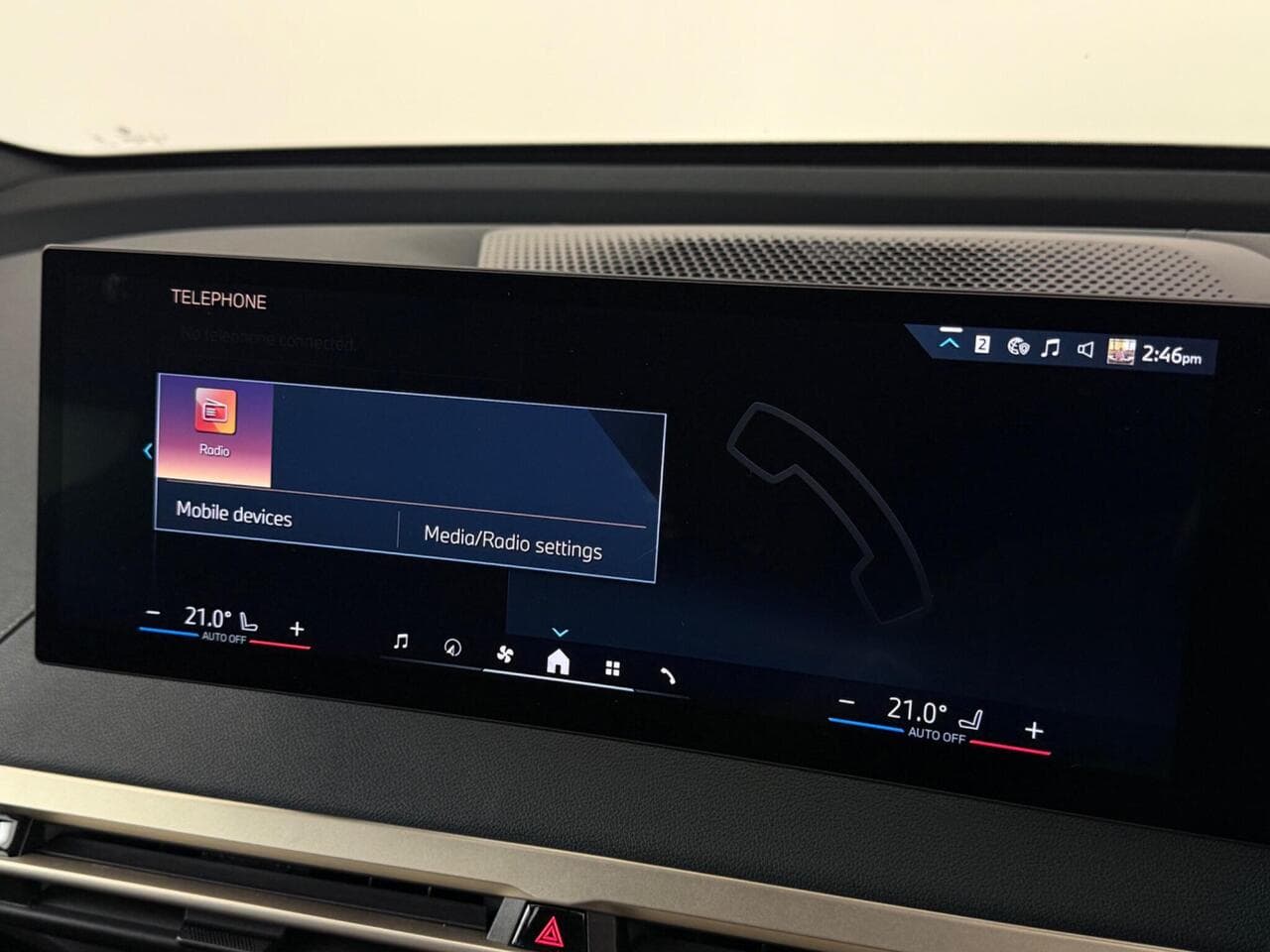 BMW iX thumbnail Infotainment System