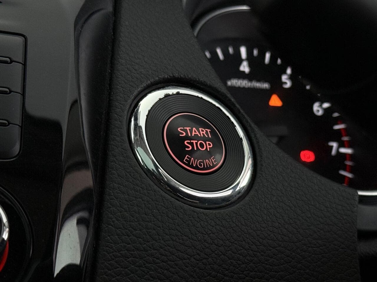 Nissan Qashqai thumbnail Misc Controls