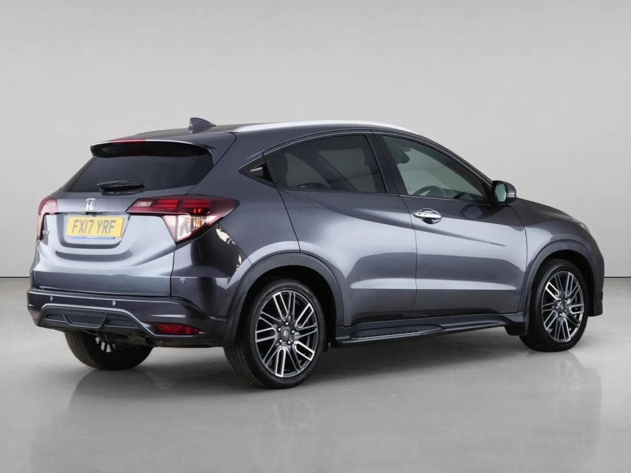Honda HR-V thumbnail Rear Right