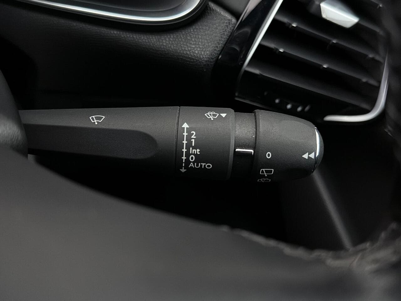 DS AUTOMOBILES DS 7 CROSSBACK thumbnail Misc Controls