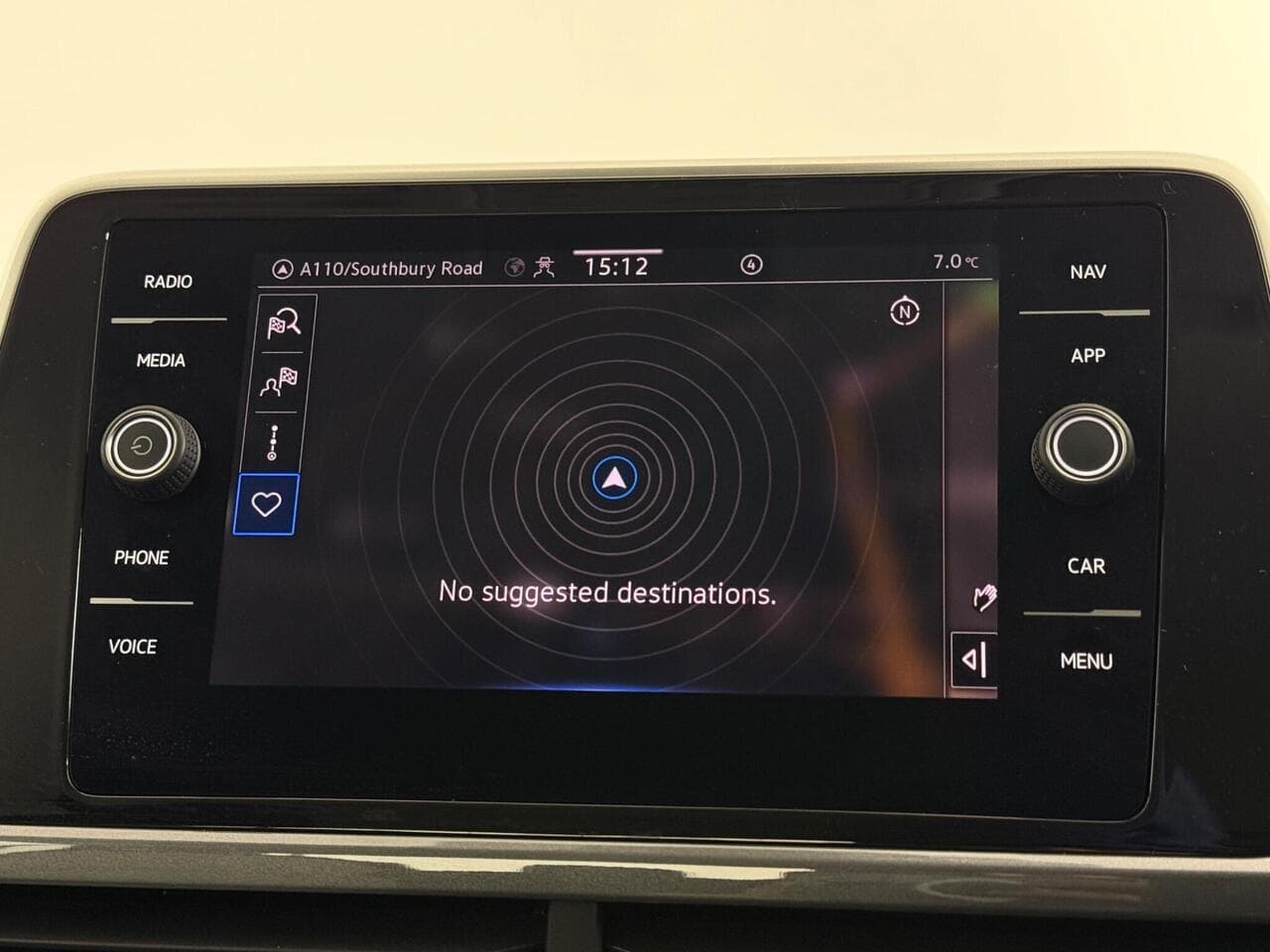 Volkswagen T-Roc thumbnail Infotainment System