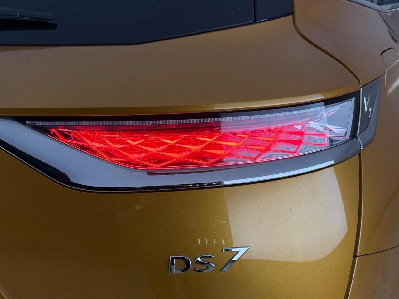 DS AUTOMOBILES DS 7 CROSSBACK thumbnail Lights Rear