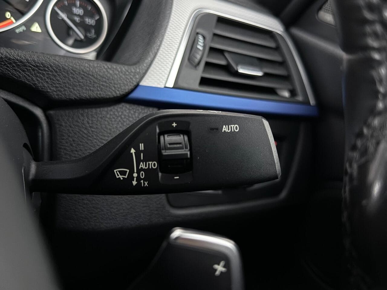 BMW 3 Series thumbnail Misc Controls