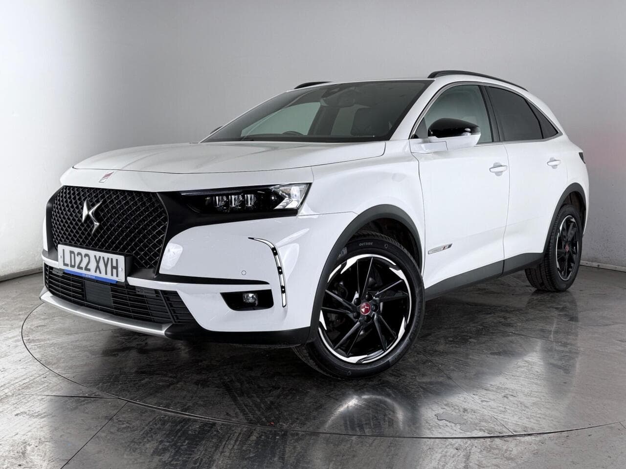 DS AUTOMOBILES DS 7 CROSSBACK thumbnail Front Left
