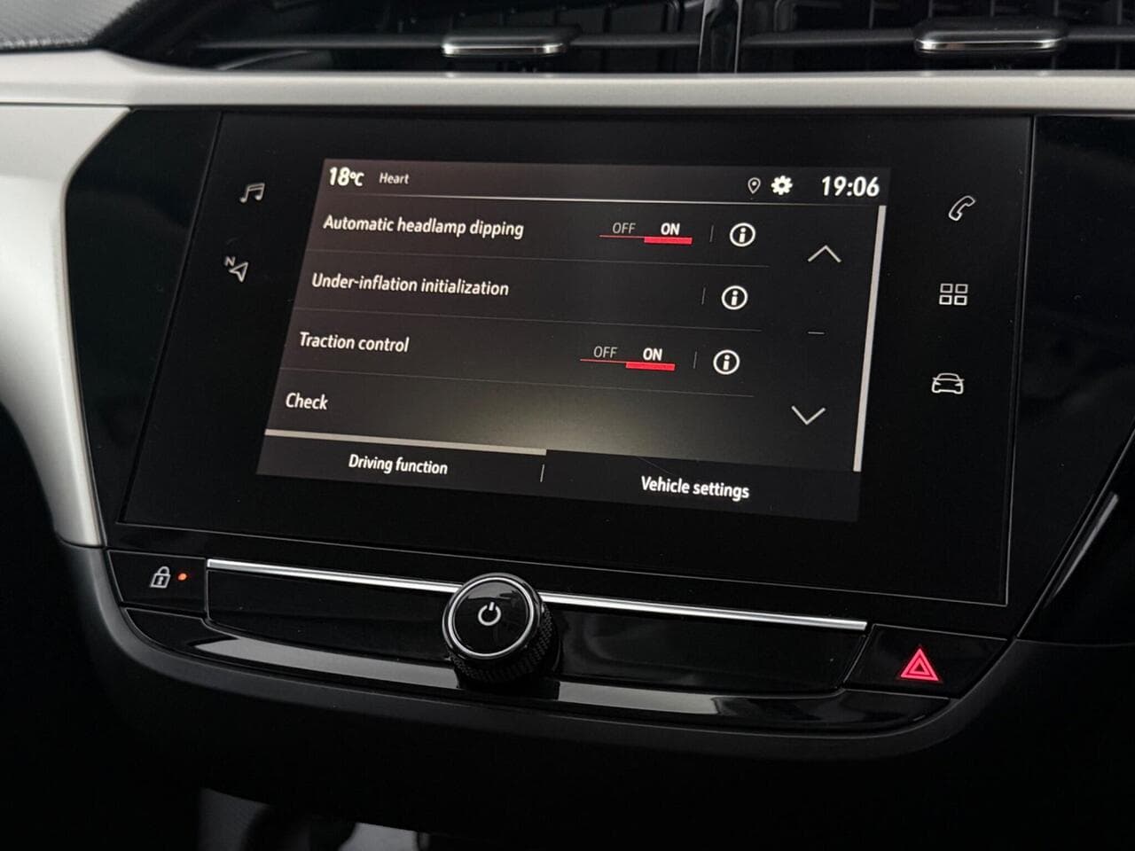 Vauxhall Corsa thumbnail Infotainment System