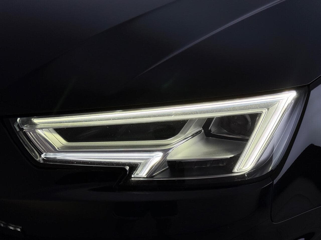 Audi A4 thumbnail Lights Front