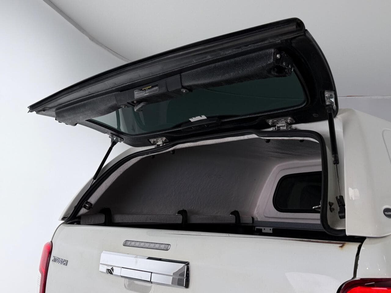 Mitsubishi L200 thumbnail Inconclusive