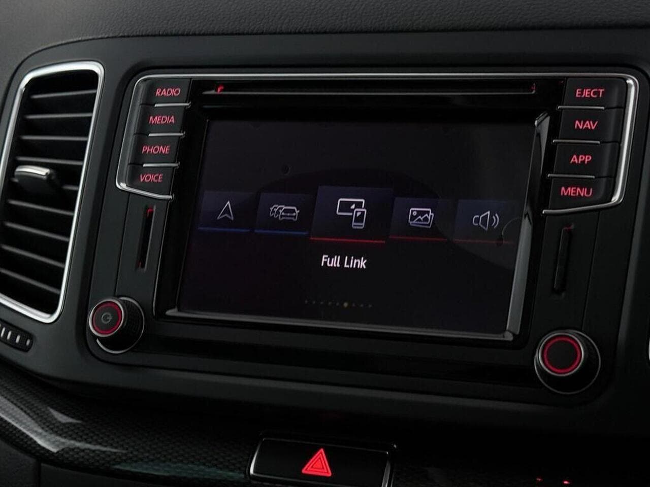 SEAT Alhambra thumbnail Infotainment System
