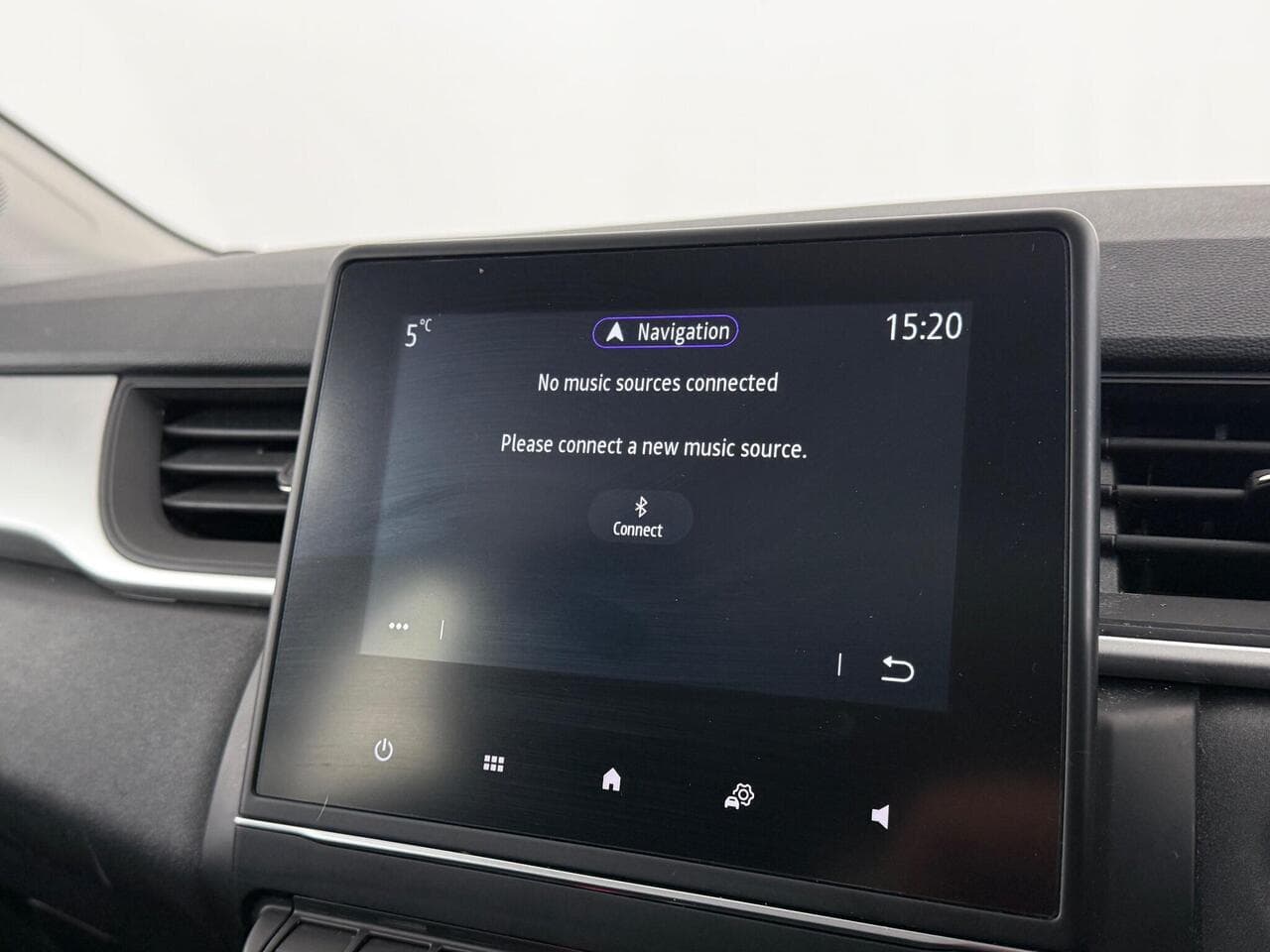 Renault Captur thumbnail Infotainment System