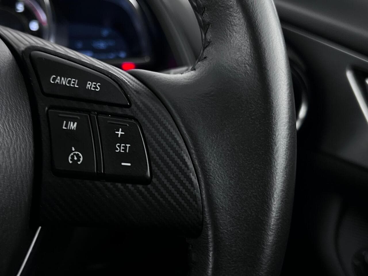 Mazda CX-3 thumbnail Misc Controls