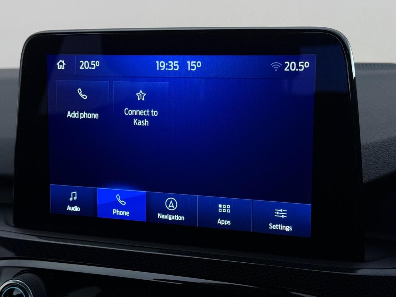 Ford Kuga thumbnail Infotainment System
