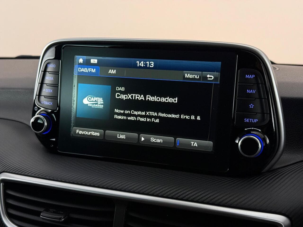 Hyundai TUCSON thumbnail Infotainment System