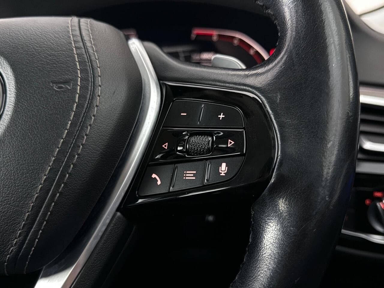 BMW 5 Series thumbnail Misc Controls