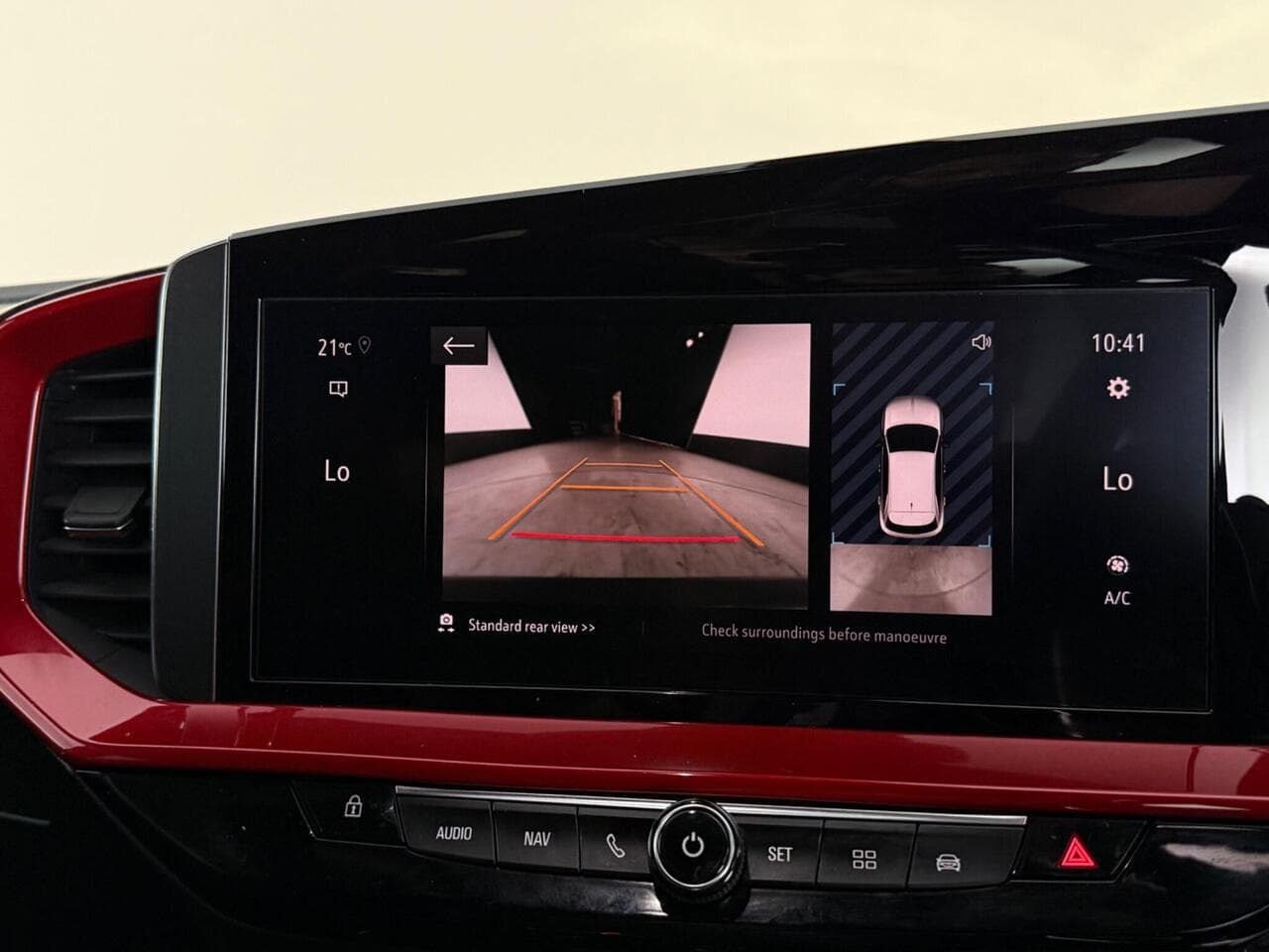 Vauxhall Mokka thumbnail Infotainment System