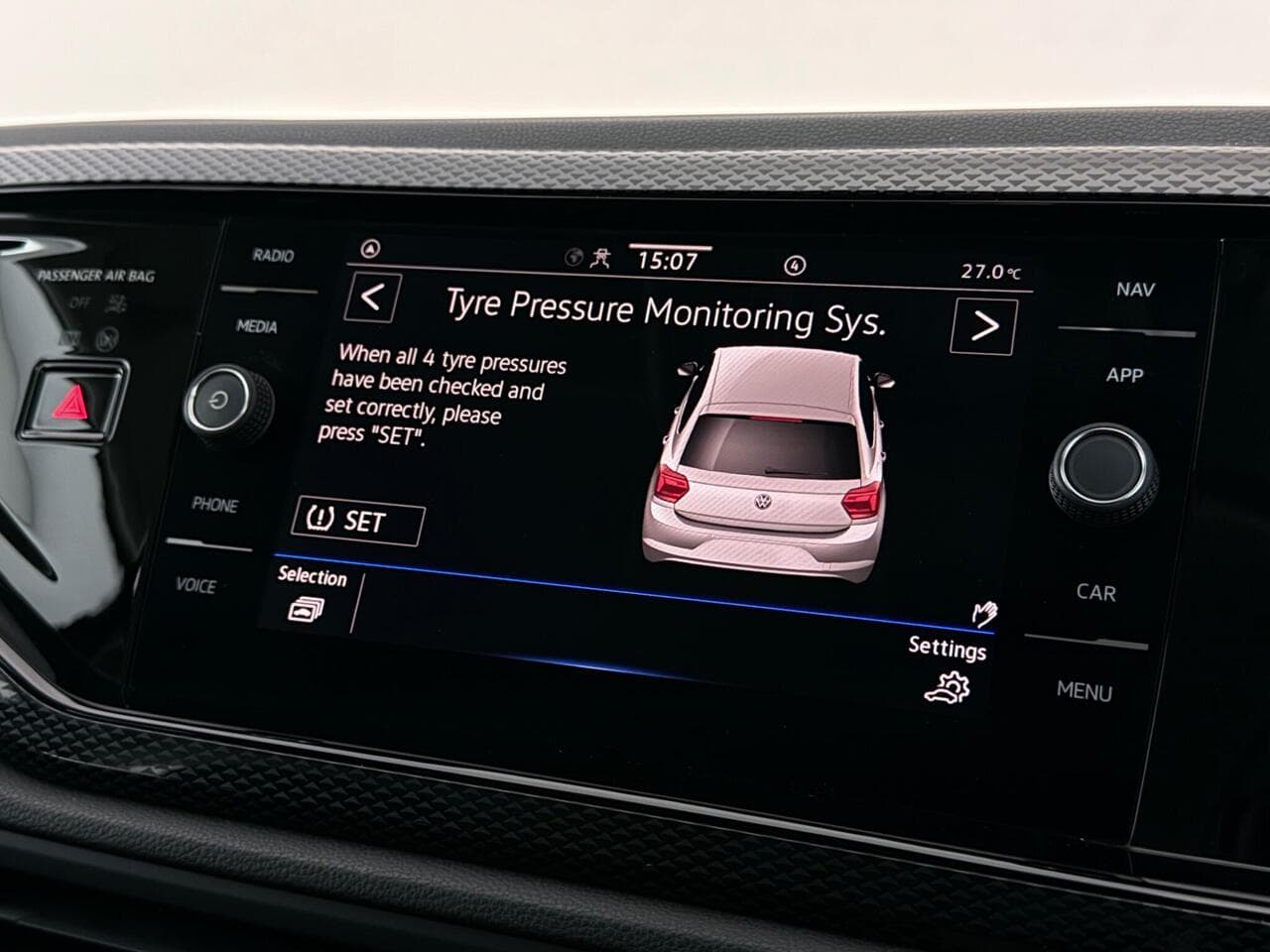 Volkswagen Polo thumbnail Infotainment System