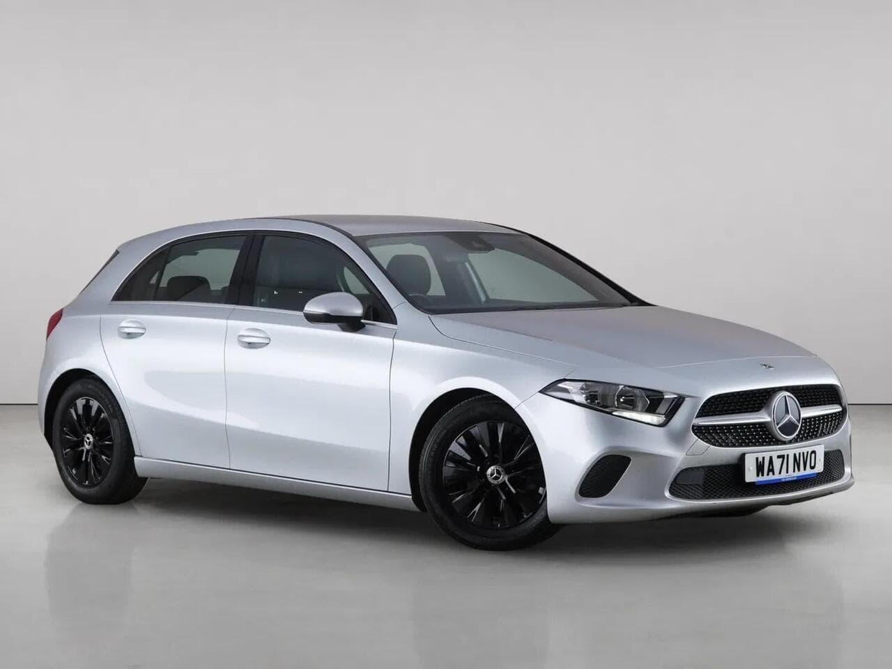 Mercedes-Benz A Class - Mercedes-Benz A Class 1.3 A180 SE Euro 6 (s/s) 5dr