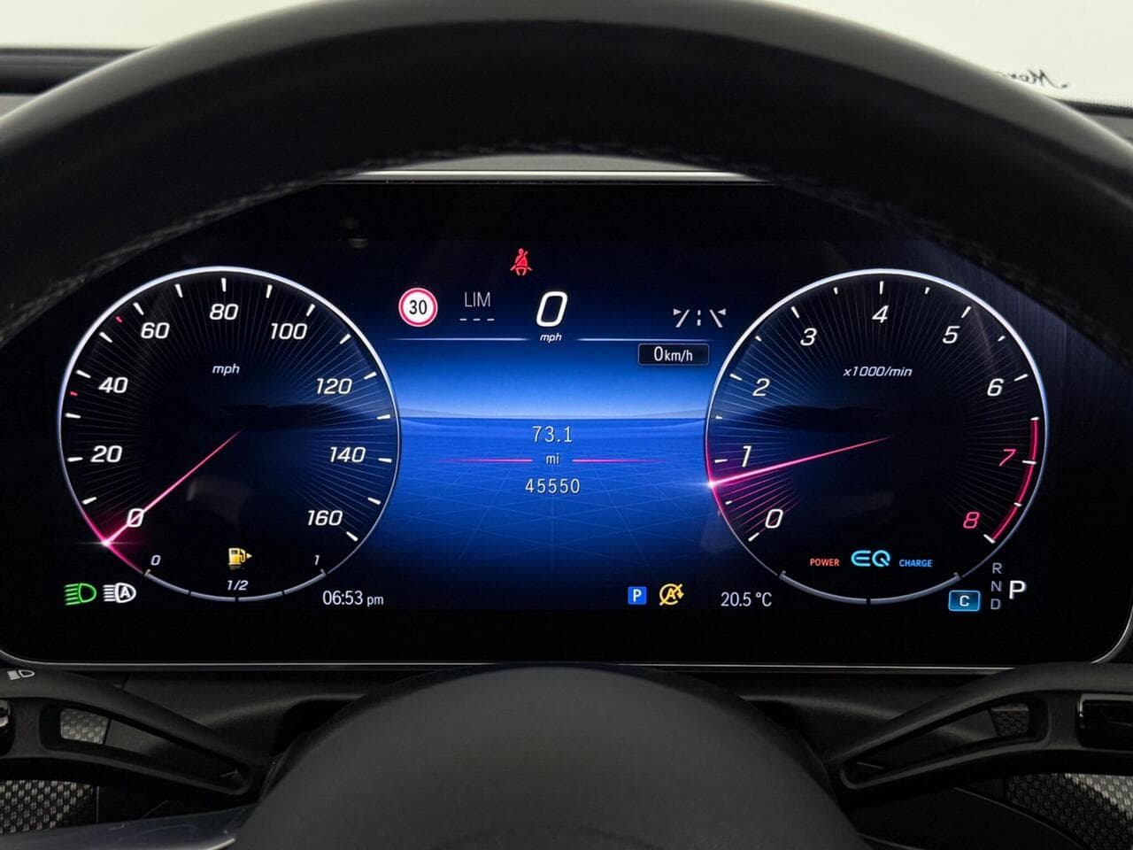 Mercedes-Benz C Class thumbnail Driver Instruments