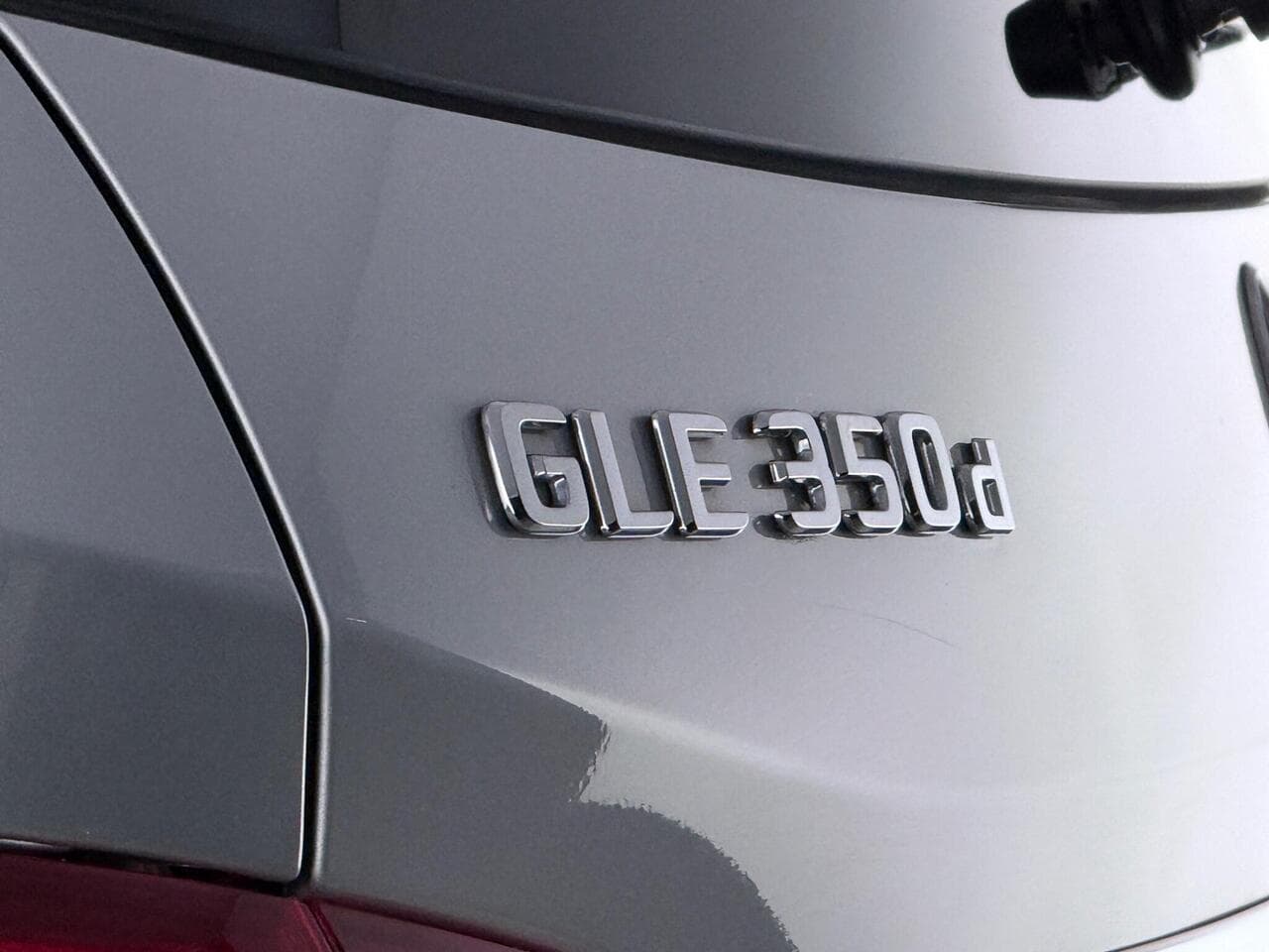 Mercedes-Benz GLE thumbnail Badge Exterior