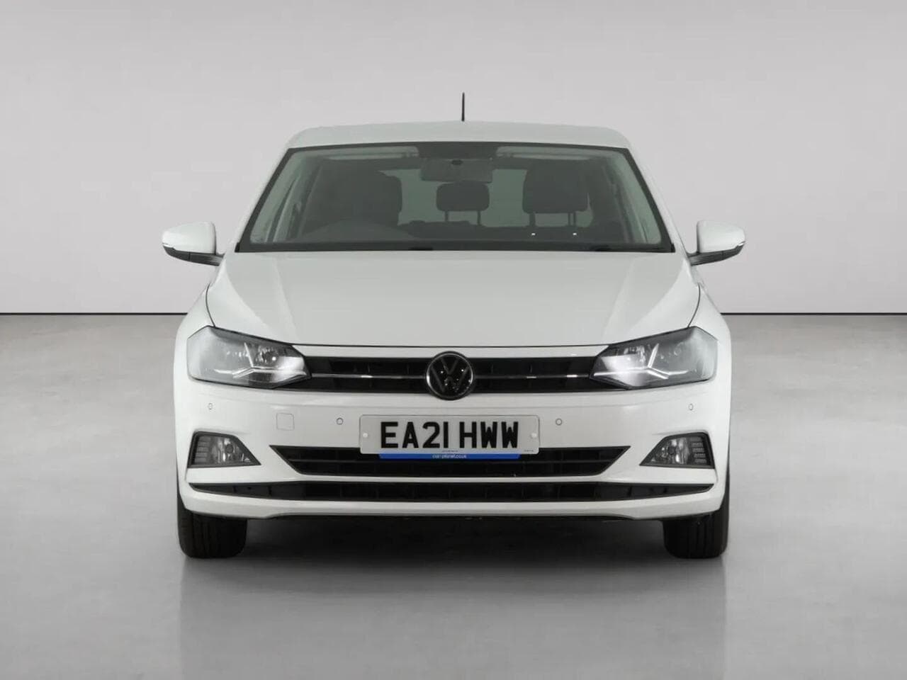 Volkswagen Polo thumbnail Front