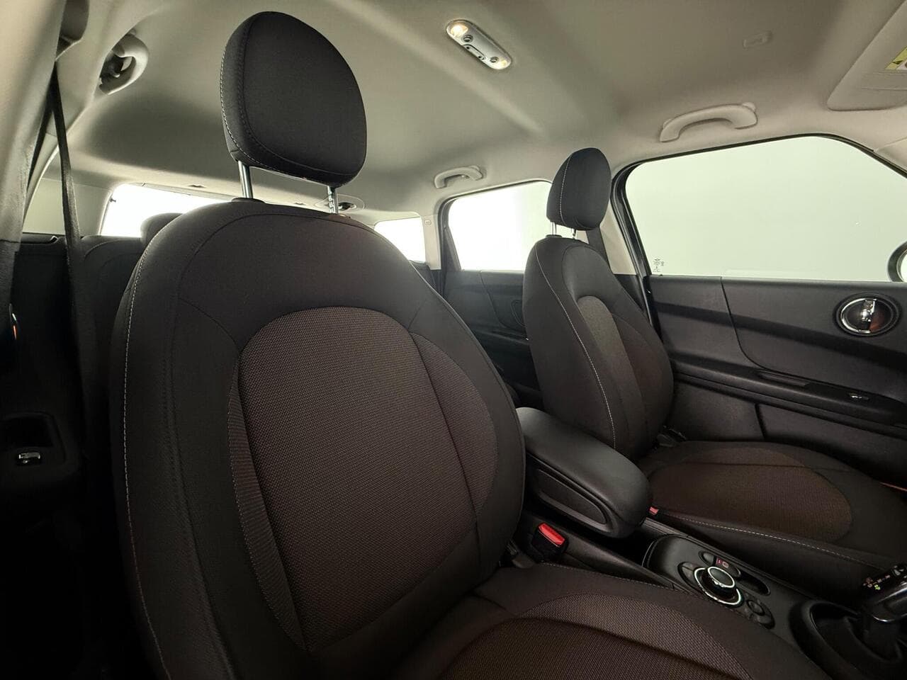MINI Countryman thumbnail Seat Driver