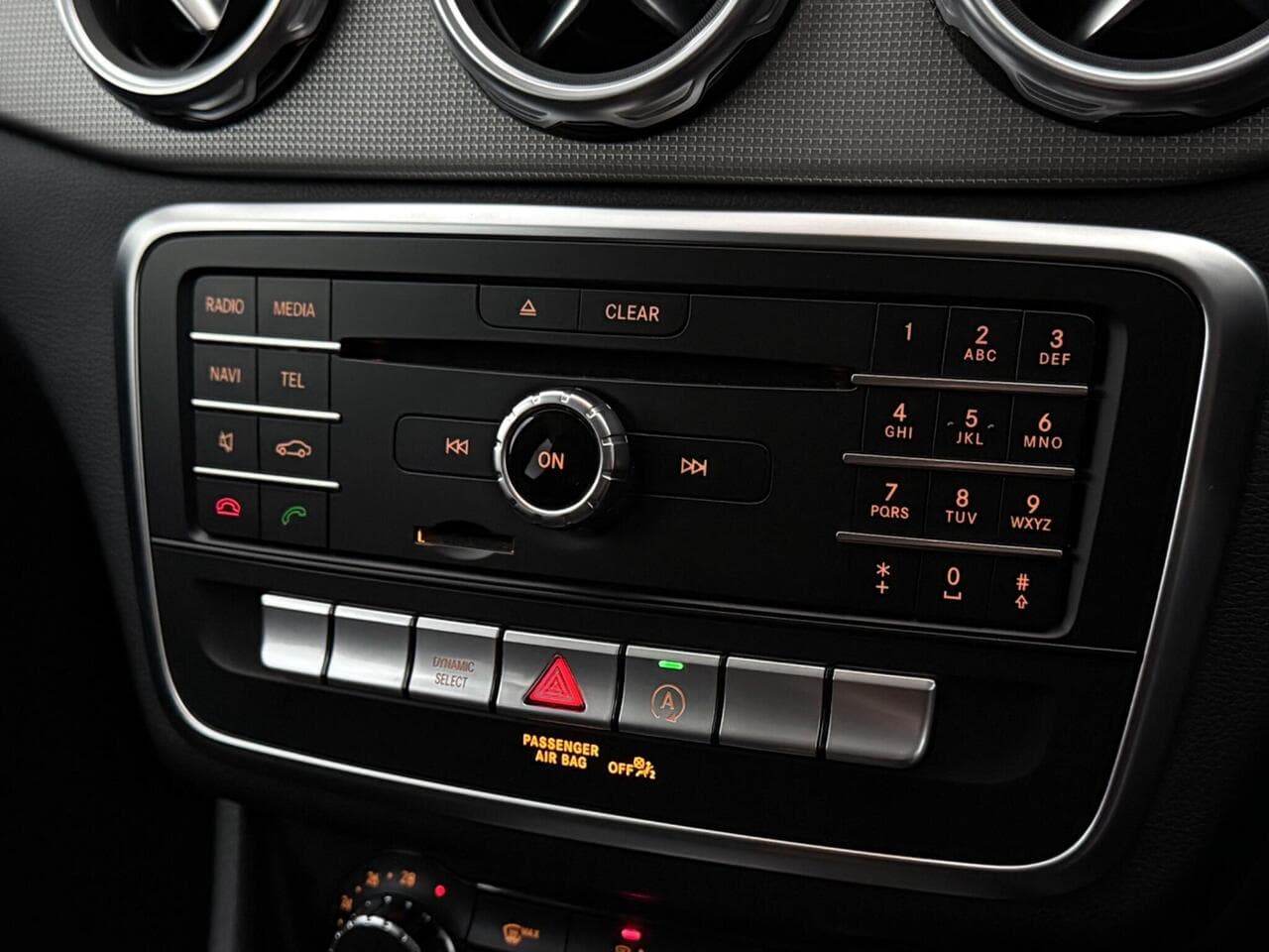 Mercedes-Benz GLA thumbnail Misc Controls