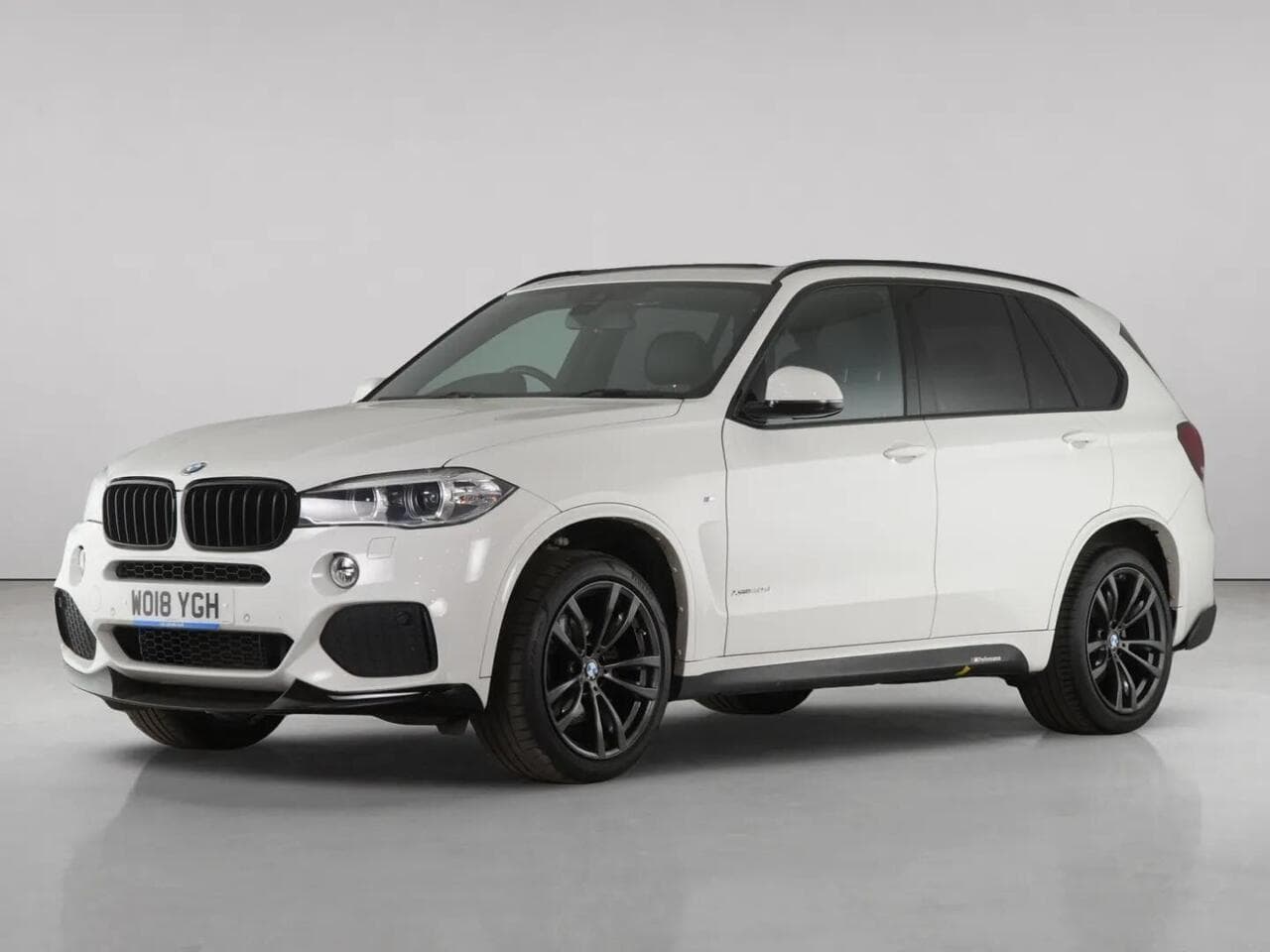 BMW X5 thumbnail Front Left