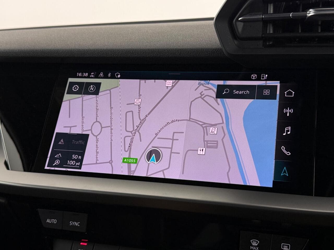 Audi A3 thumbnail Infotainment System