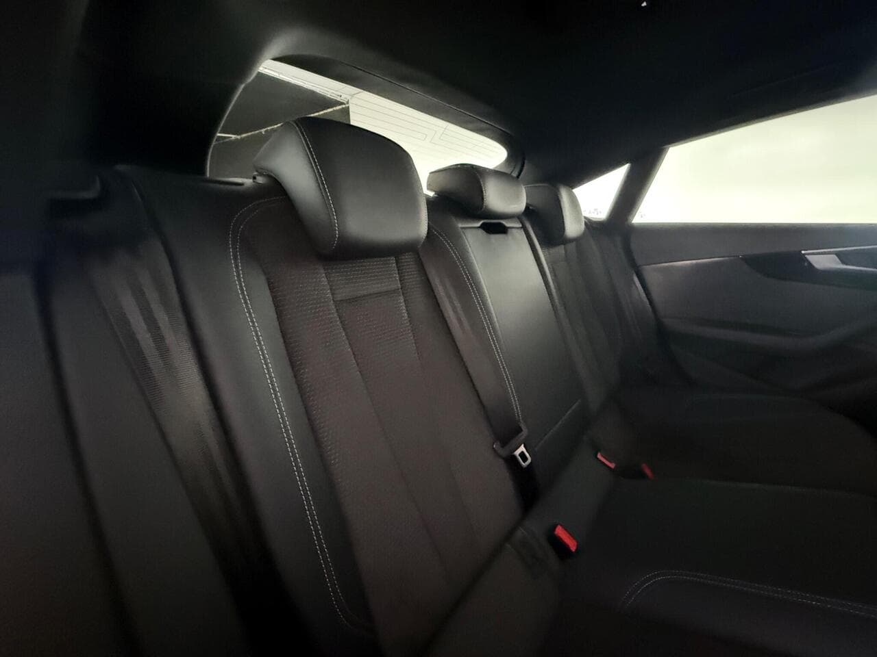 Audi A5 thumbnail Seats Rear