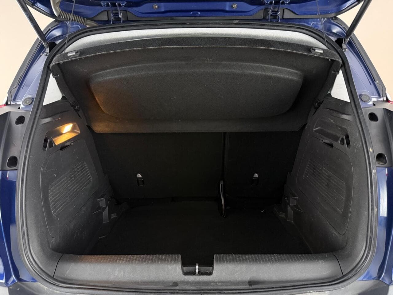 Vauxhall Crossland X thumbnail Boot
