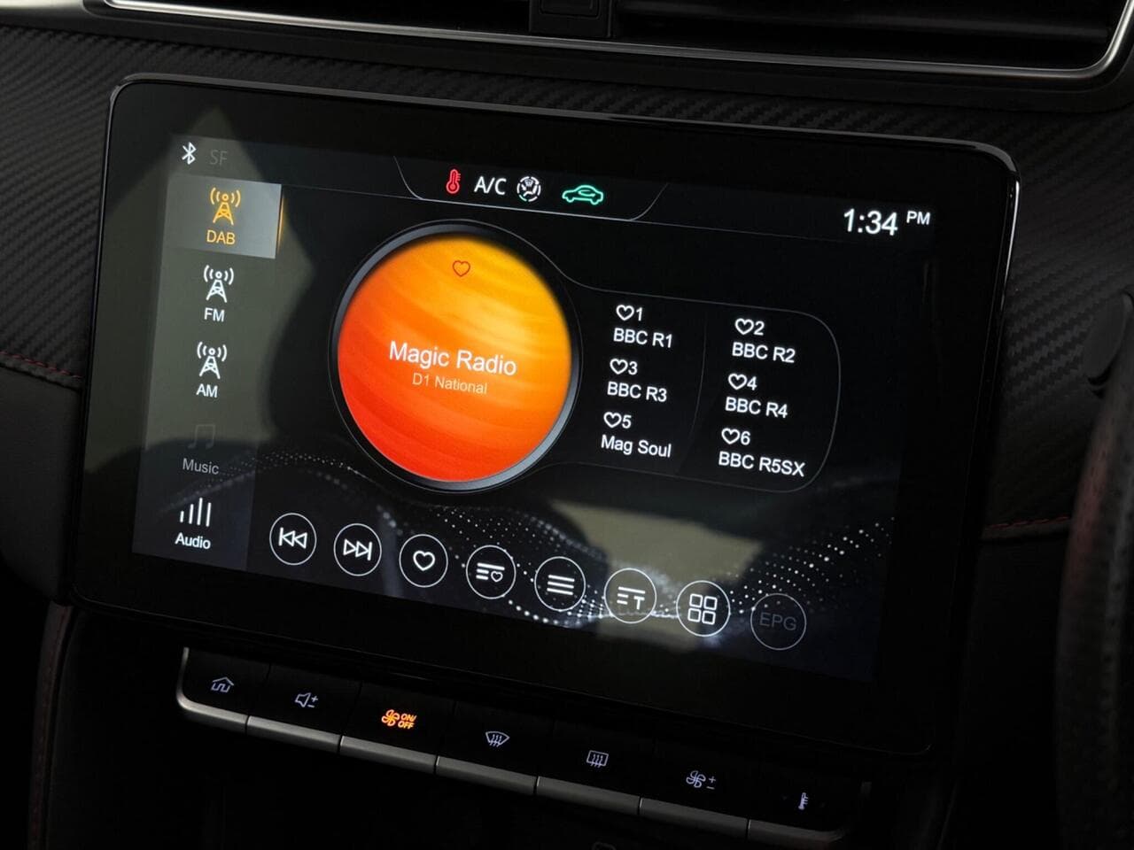 MG MG ZS thumbnail Infotainment System