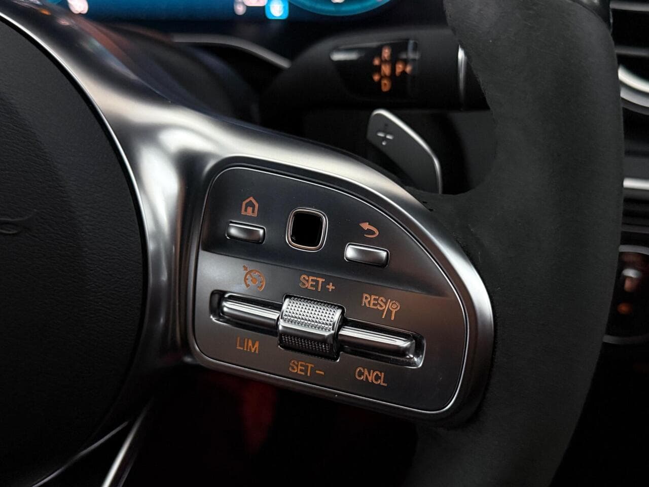 Mercedes-Benz C Class thumbnail Misc Controls