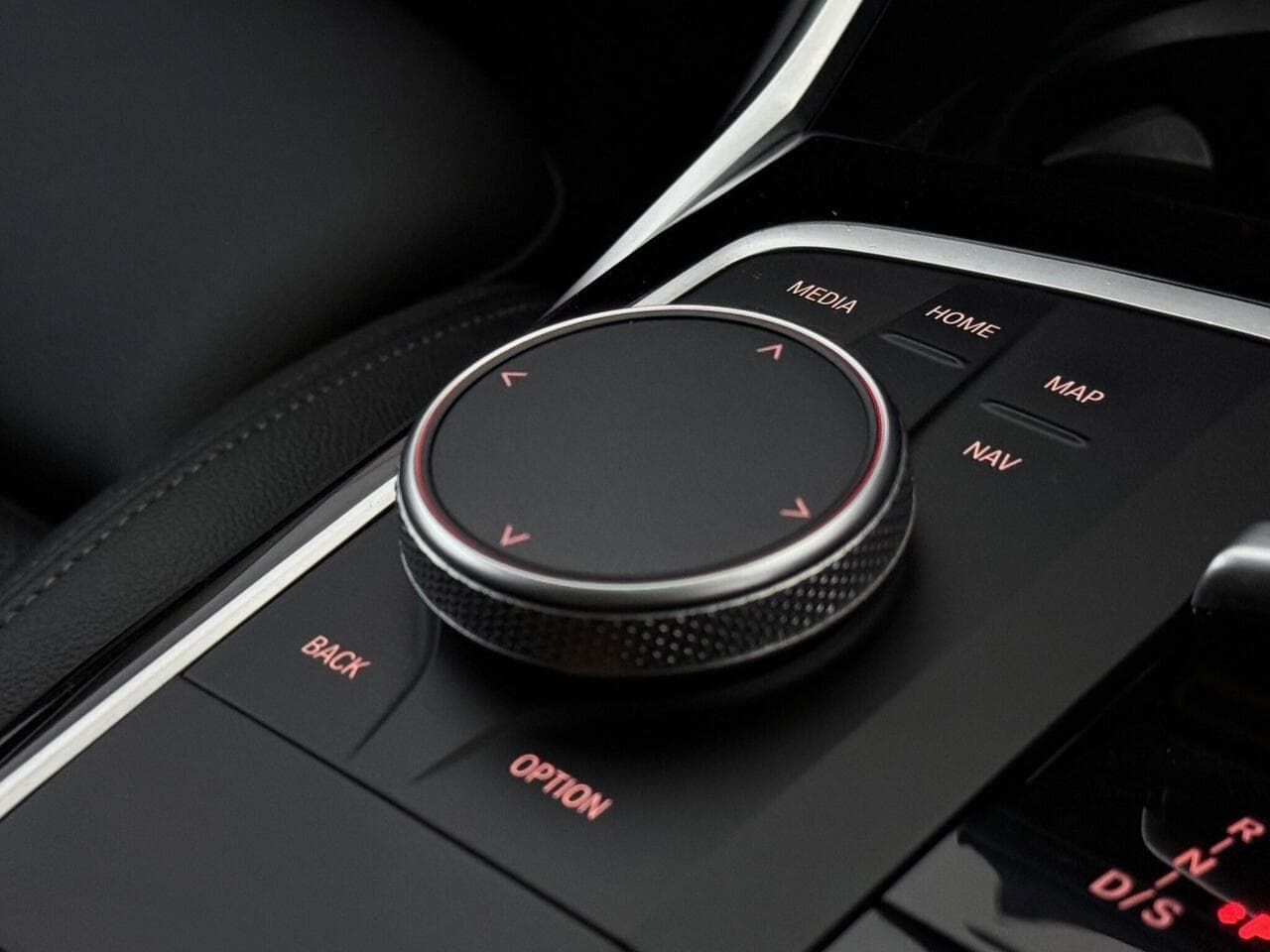 BMW 3 Series thumbnail Misc Controls