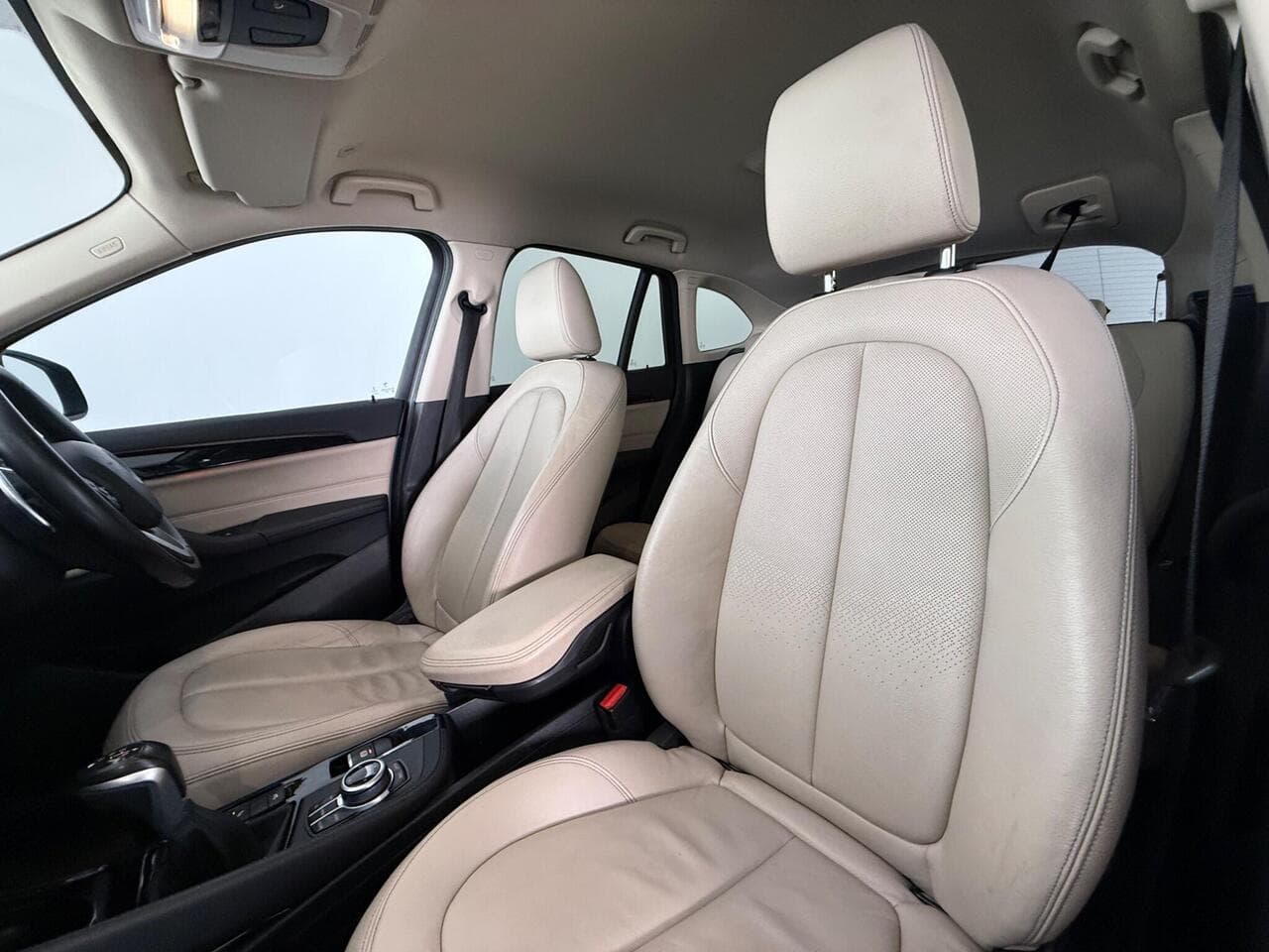 BMW X1 thumbnail Seat Front Passenger
